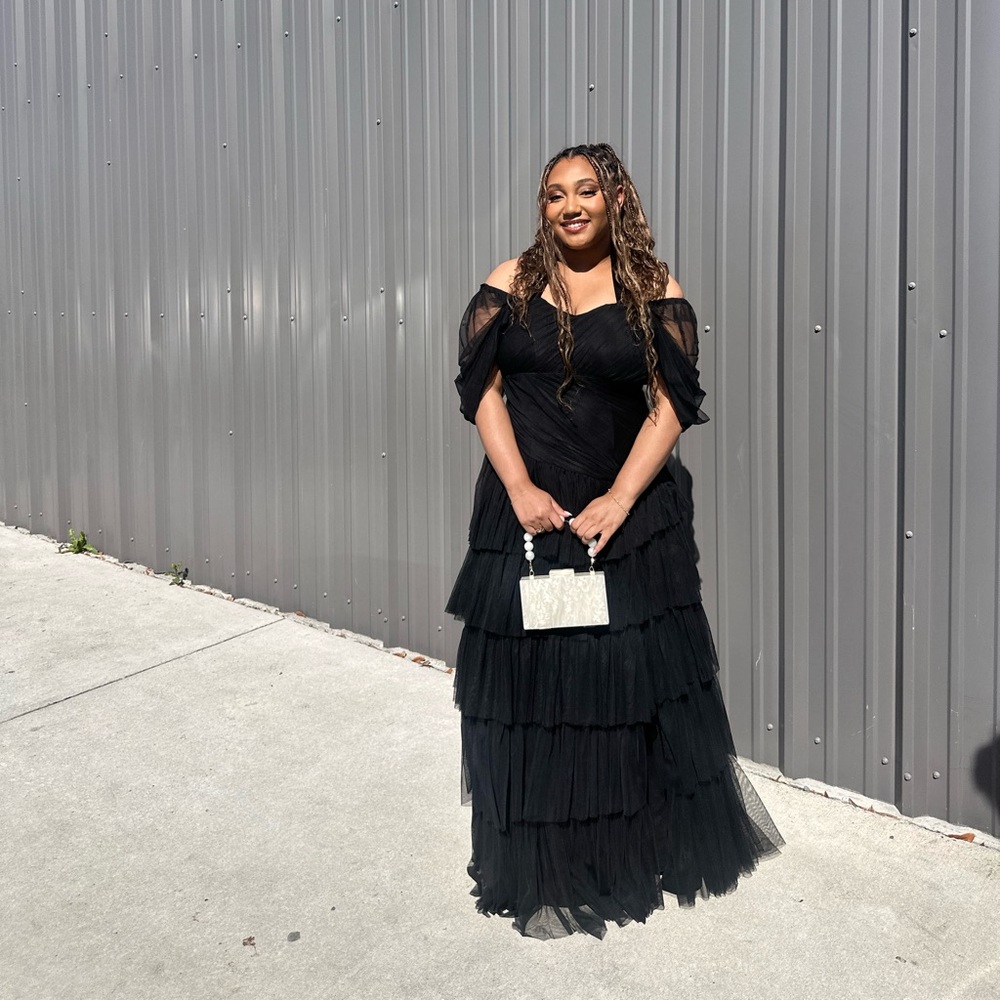 Elegant Black Tiered Off-Shoulder Tulle Gown